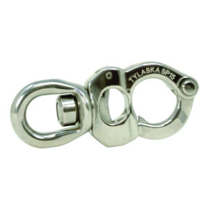 trigger snap shackle used on sailboats for halyards and sheets